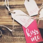Top 10 Anniversary Gifts Idea for your Wife