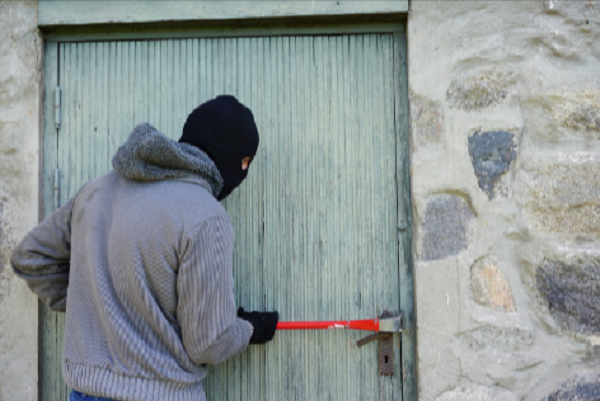 How to Defend Yourself Against an Intruder in the Home