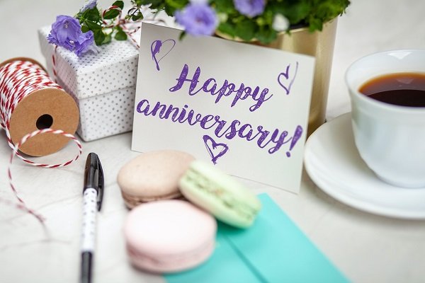 What Flowers Should You Give for an Anniversary Celebration by Year?
