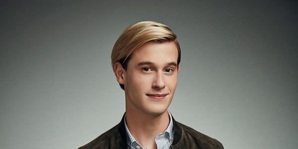 Tyler Henry is Scam {2022} Explore Facts And Decide!