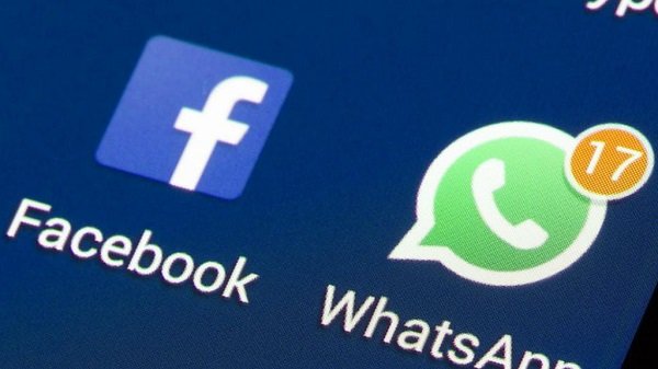 How to share WhatsApp status on Facebook