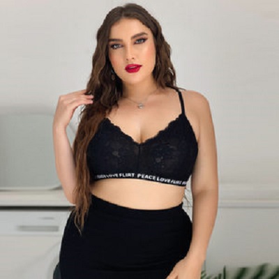 Which USA online store is best to buy the custom (logo) plus size women wholesale clothes with the drop shipping service?