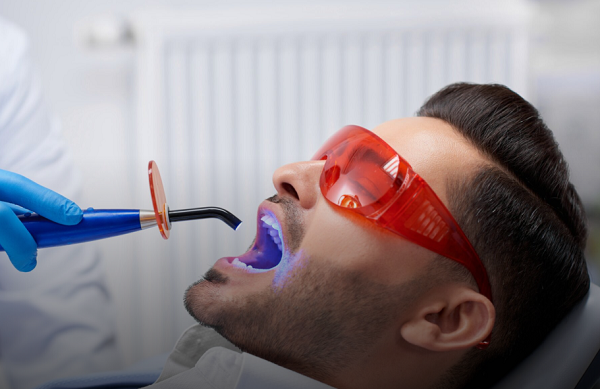 4 Possible Solutions for Missing Teeth {2023}: Know Hear-