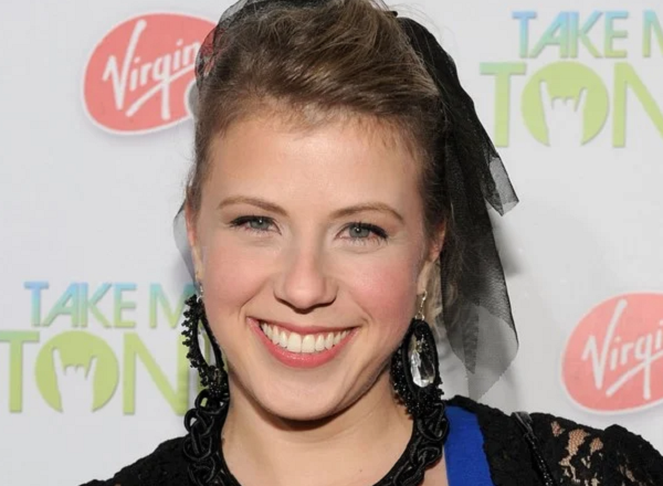 Jodie Sweetin Net Worth: How the ‘Full House’ Star Built Her Fortune!